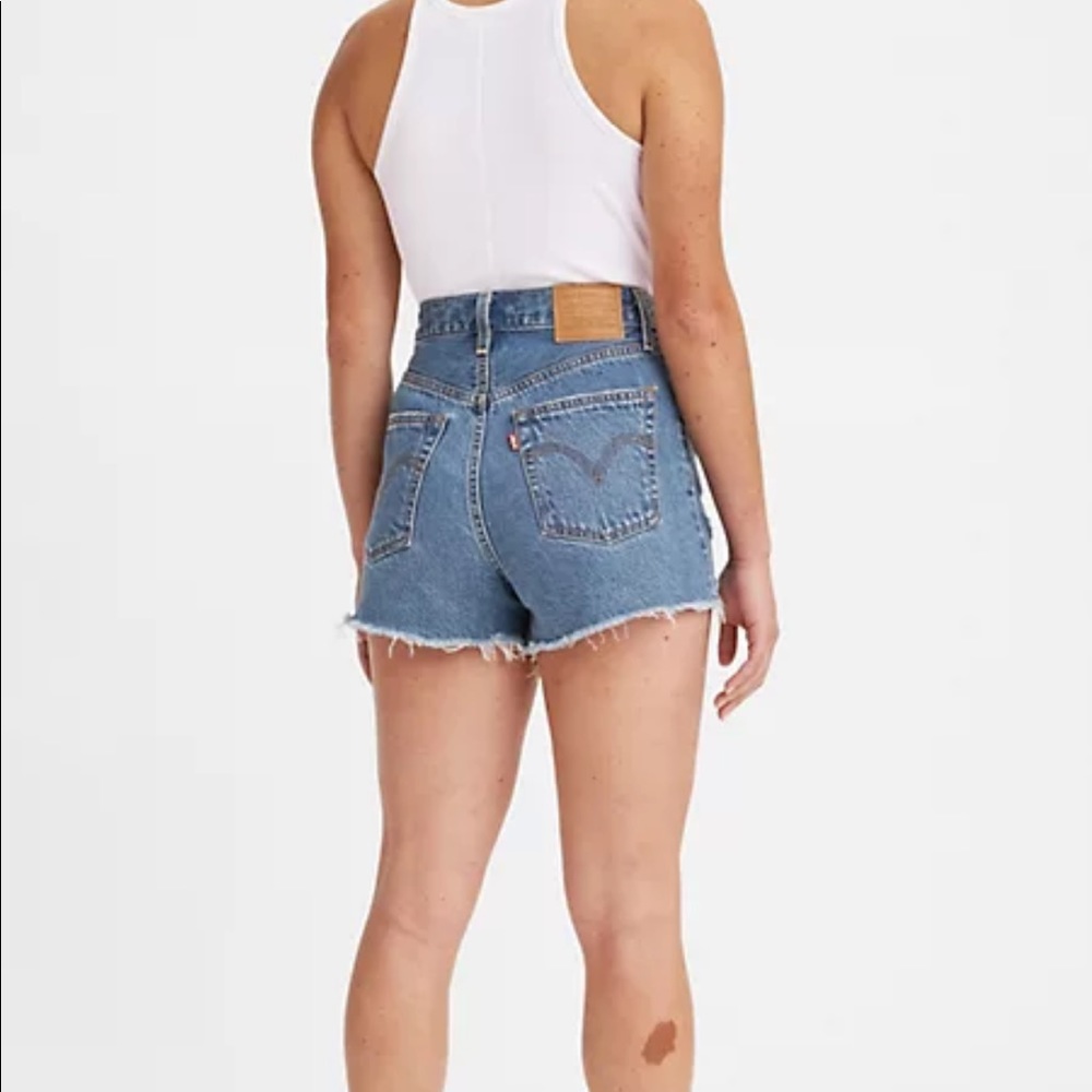 EVERYTHING MUST GO - Levis Ribcage Denim Shorts